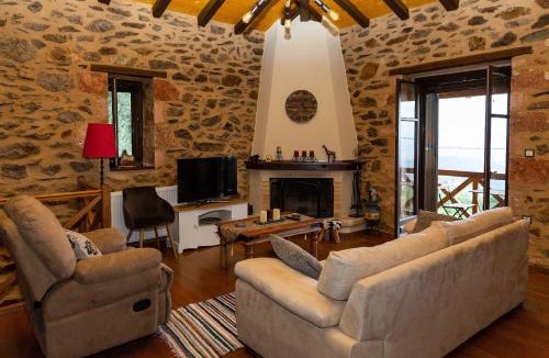 Pikoulianika House | Luxury House In The Hills