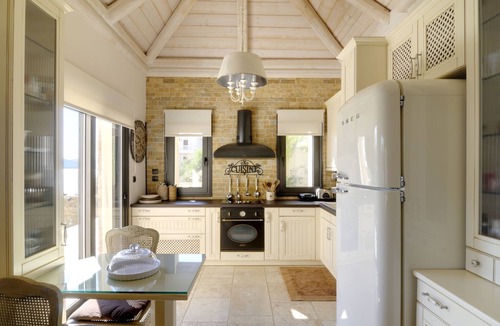 Theologos Villa | Luxury in Theologos,Malesina,pool,view,90min from Athens.For demanding guests!