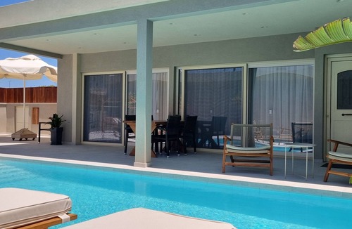 Nea Alikarnassos Apartment | Luxury & Privacy at Elysian Residences Heraklion— Private Saltwater Pool