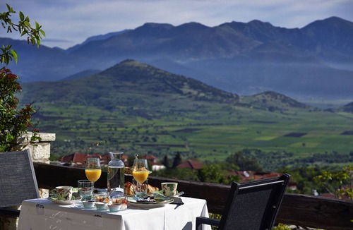 Levidi Villa | LUXURY STONE VILLA IN THE CENTRE OF PELOPONNESE -WHOLE PROPERTY-FAMILY FRIENDLY