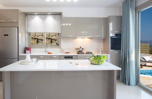 Nidri Villa | Luxury Villa Crystal with a beautiful view of Vlicho Bay!