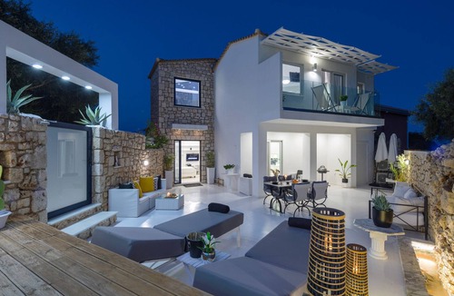 Skinaria Villa | Luxury Villa 'Dion' near Beach with Sea View, Private Pool, Terraces, Balconies & Wi-Fi
