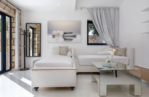 Skinaria Villa | Luxury Villa 'Dion' near Beach with Sea View, Private Pool, Terraces, Balconies & Wi-Fi