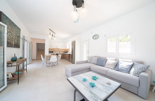 Leivathos Villa | Luxury Villa with Guest House in tranquil setting with Private pool
