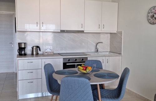 Petaloudes Apartment | Ma Maison Bleue - Apartment in Rhodes at Kremasti village, near the airport