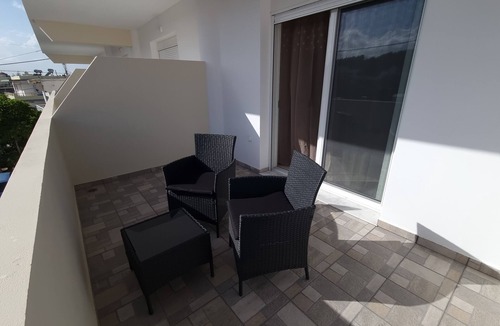 Petaloudes Apartment | Ma Maison Rose - Apartment in Rhodes at Kremasti village, near the airport