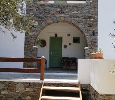 Platis Gialos Apartment | Madilides
