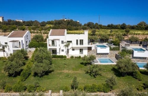 Prinos Villa | Magnificent Crete Villa 4 Bedrooms Villa Ánthos Two Large Private Pools & Jacuzzi Bbq Close To The Beach Rethymno