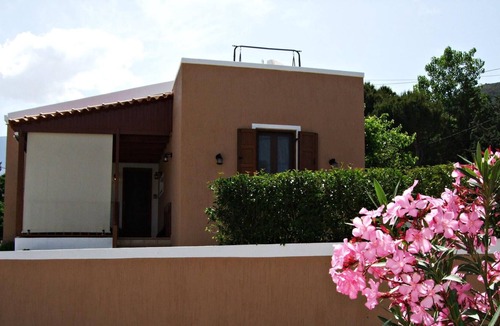 Amarion House | Magnificent House in a rural area