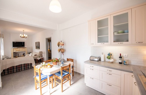 Loutraki House | Magnificent Sunset