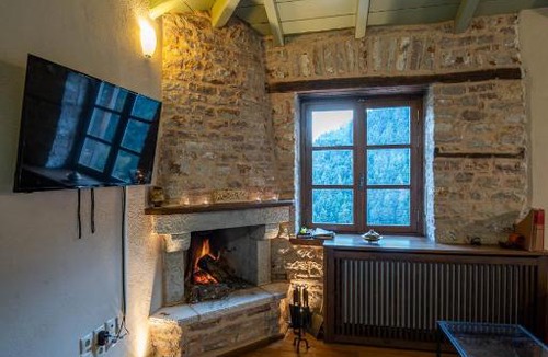 Karpenisi Apartment | Maisonette Korfes-Κορφές Δύο Αυτόνομοι Όρoφοι για Οικογένειες και μικρές Παρέες