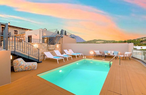 Vlachiana Villa | Makres Villa Heated Pool