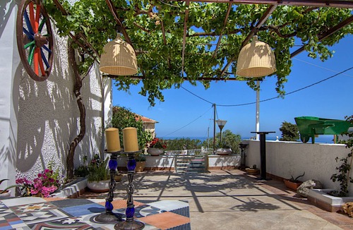 Chromonastiri House | Mamis Mansion! Jacuzzi terrace with great sea views, walking distance to taverna