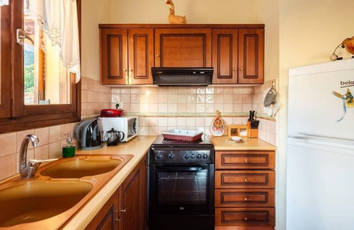 Lefktro House | Mani Garden Haven - Private Retreat in Stoupa