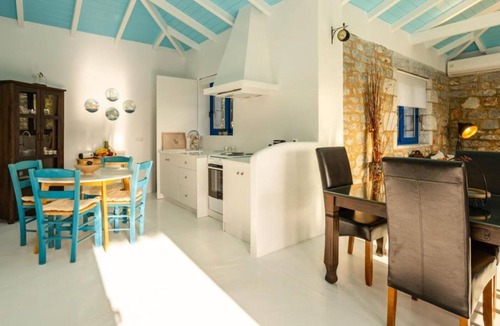 Riglia Villa | MANI HOLIDAY HOUSE. Pet Friendly!