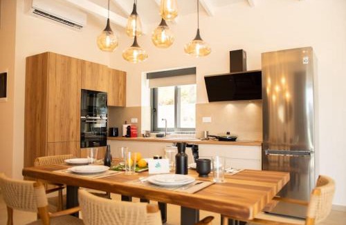 Lefktron Villa | Mani Senses Luxury Villa