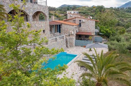 Lampini Villa | Manousaki