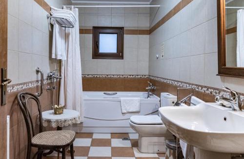 Karpenisi Hotel | Margit Suites Hotel