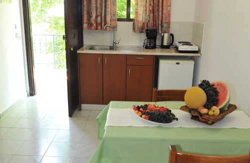 Petaloudes Apartment | Maritime Hotel Aparts