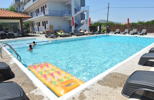 Petaloudes Apartment | Maritime Hotel Aparts