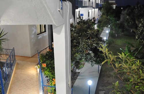 Petaloudes Apartment | Maritime Hotel Aparts