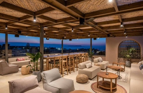 Analipsi Villa | Marvellous Chersonisos Suite | Rades Suite | Adults Only | Private Furnished.