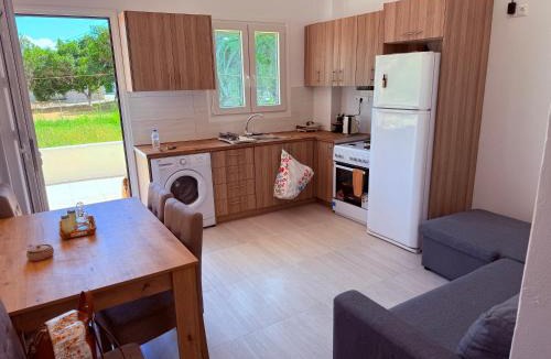 Kokinos Pirgos Apartment | Melina's Sunset