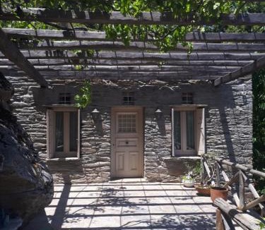 Menites Villa | Menites Springs Villa