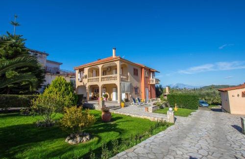 Agia Marina Apartment | Mertoula House