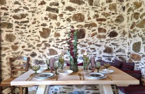 Mesavlia House | Mesavlia Traditional Stone House