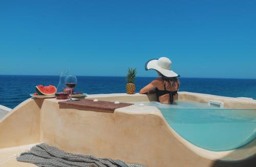Kamari Villa | Michelangelo Beach Villa