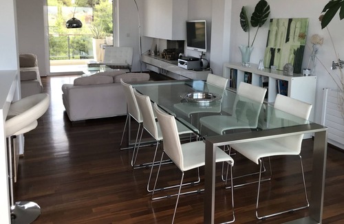 Alimos Apartment | Minimalistic apartment in Athens riviera