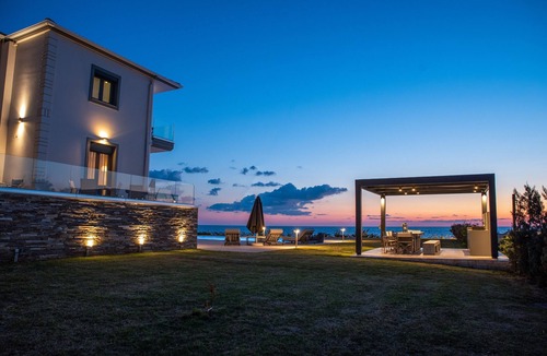 Preveza Villa | Mirazur Seafront Sunset Villa