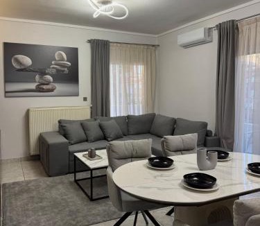 Neoi Epivates Apartment | Mnēmes Apartment