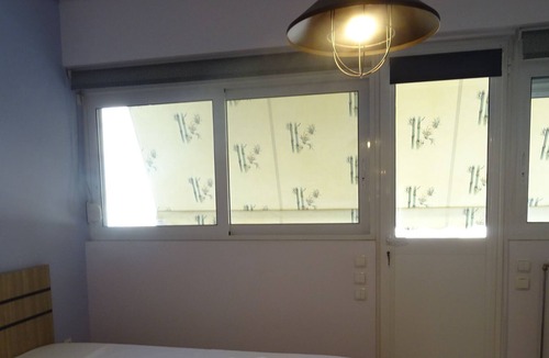 Goudi Apartment | Modern Central Apartment with View