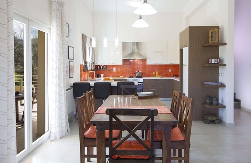 Apolpaina Villa | Modern newly built house 150m2, children friendly, in an olive grove 4000 sq