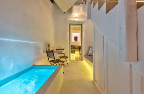 Platis Gialos Villa | Mykonian Mews Luxury Suites