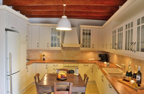 Kefalas Villa | Mylo villa,Pool,Next to All Amenities,Kefalas