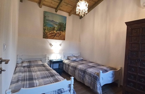 Gefira Mpania Cottage | Nafpaktos cottage by the sea for travelers and dreamers!