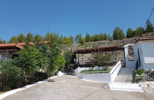 Nafplion City Centre House | Nafplio Cosy Mountain Cottage