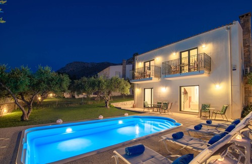 Old Hersonissos Villa | Nefeli villas - Green House