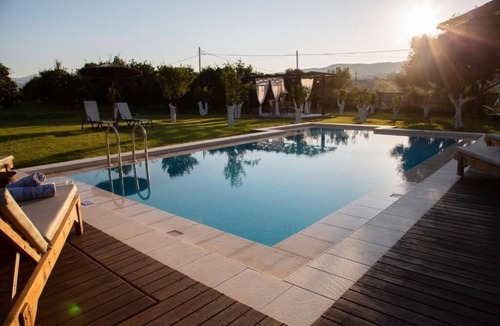 Sirili Villa | Neriana Villa - Garden Paradise