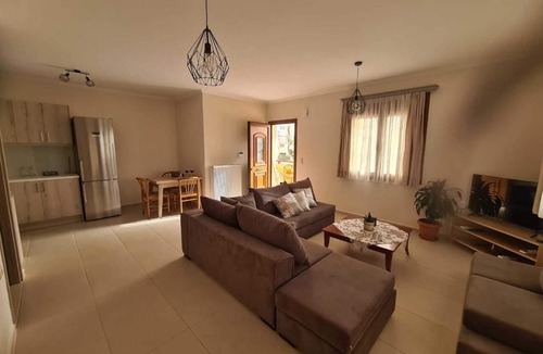 Stavromenos House | Neue Ferienwohnung in Strandnähe