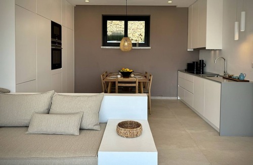 Mariou Villa | [NEW] Villa Noush, majestic view, infinity pool, Adults Only