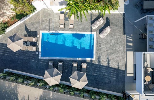 Prinos Villa | Newly Renovated Queen Bee Villa, with Private Pool & Ping-Pong table