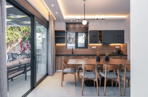 Prinos Villa | Newly Renovated Queen Bee Villa, with Private Pool & Ping-Pong table