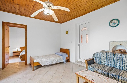 Livadia House | Nick's Apartment in Kambos