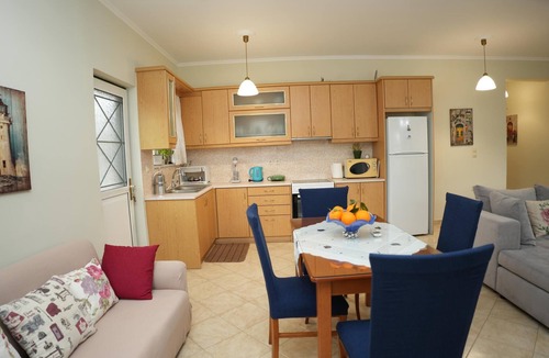 Kariotai House | Nikis Country House - Lefkada BnB Private Parking