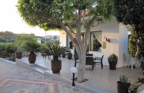 Koutouloufari Apartment | Nikolas Villas Apartments