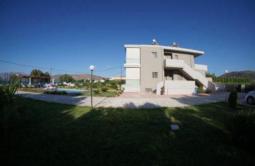 Nopigia Apartment | Niovi Seaside Suites